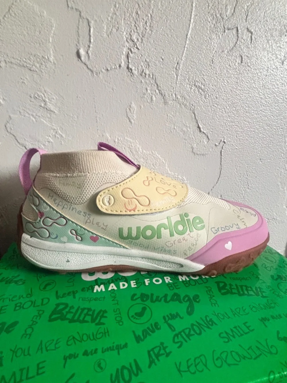Kids Worldie sports shoes
